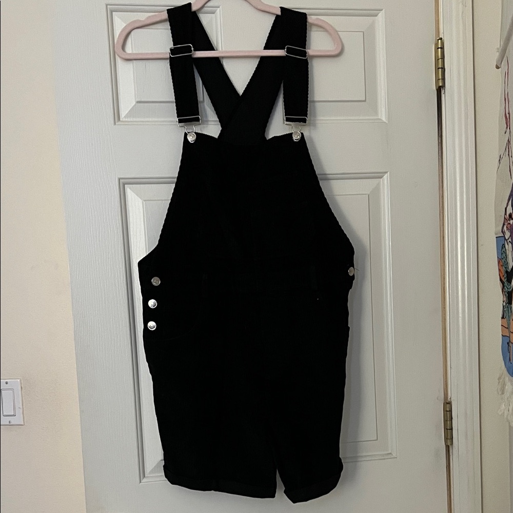 Black Women's maternity Overalls. Size medium. Worn once, like new!